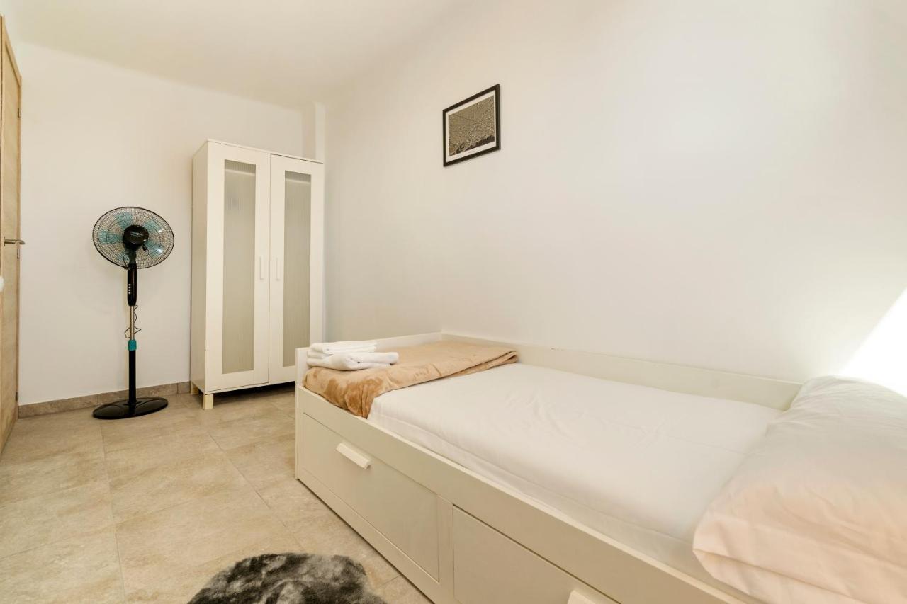 Apartamento Cerca De La Playa Барселона Экстерьер фото